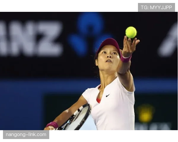 李娜场下居然这么接地气，谁能想到她背后的秘密花园那么豪华